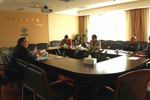 美國廢品糖心破解版下载官网入口工業協會到訪中國造紙學會
